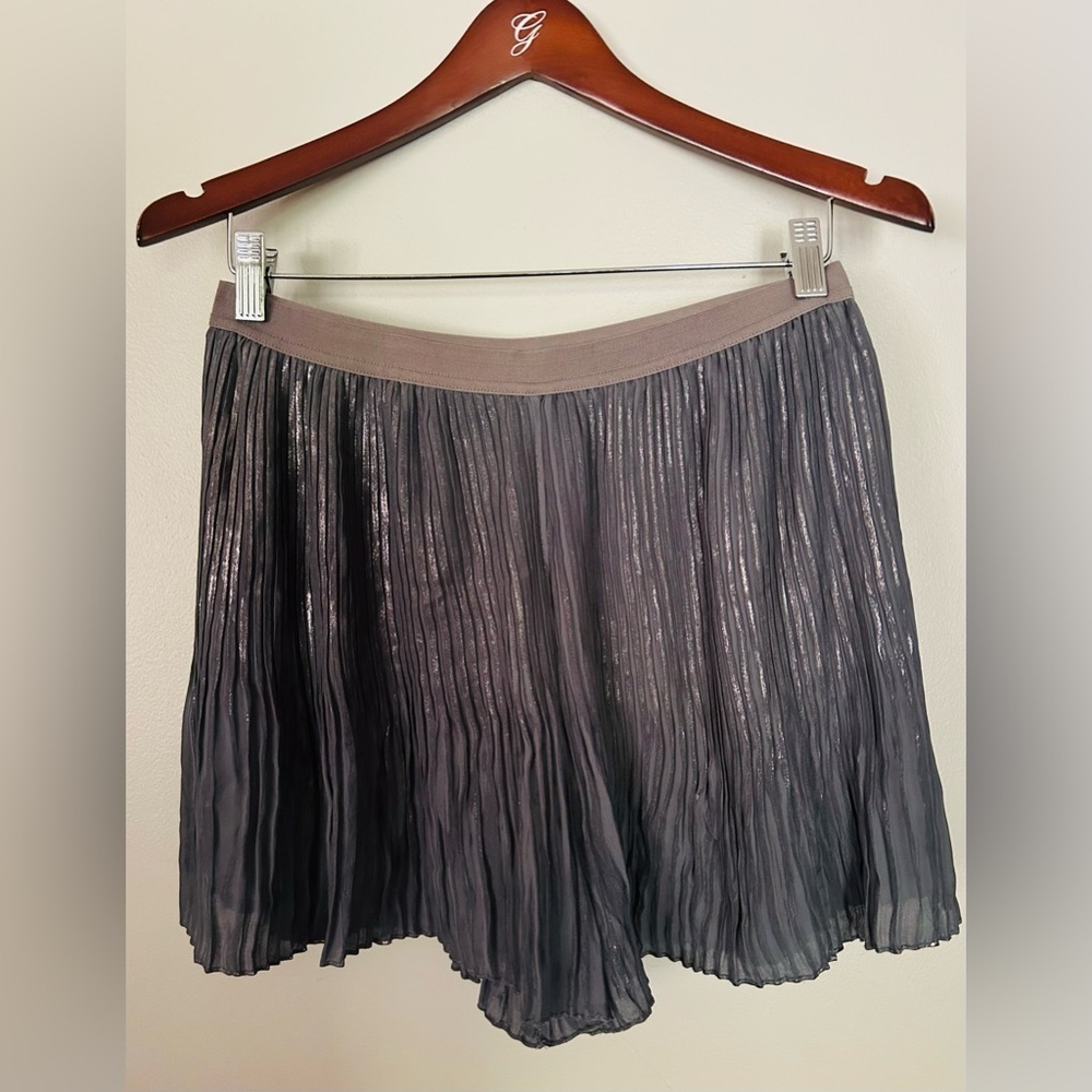 Free People Gray Accordion Metallic Dress Shorts Flouncy Flowy Sheer L - Picture 4 of 10